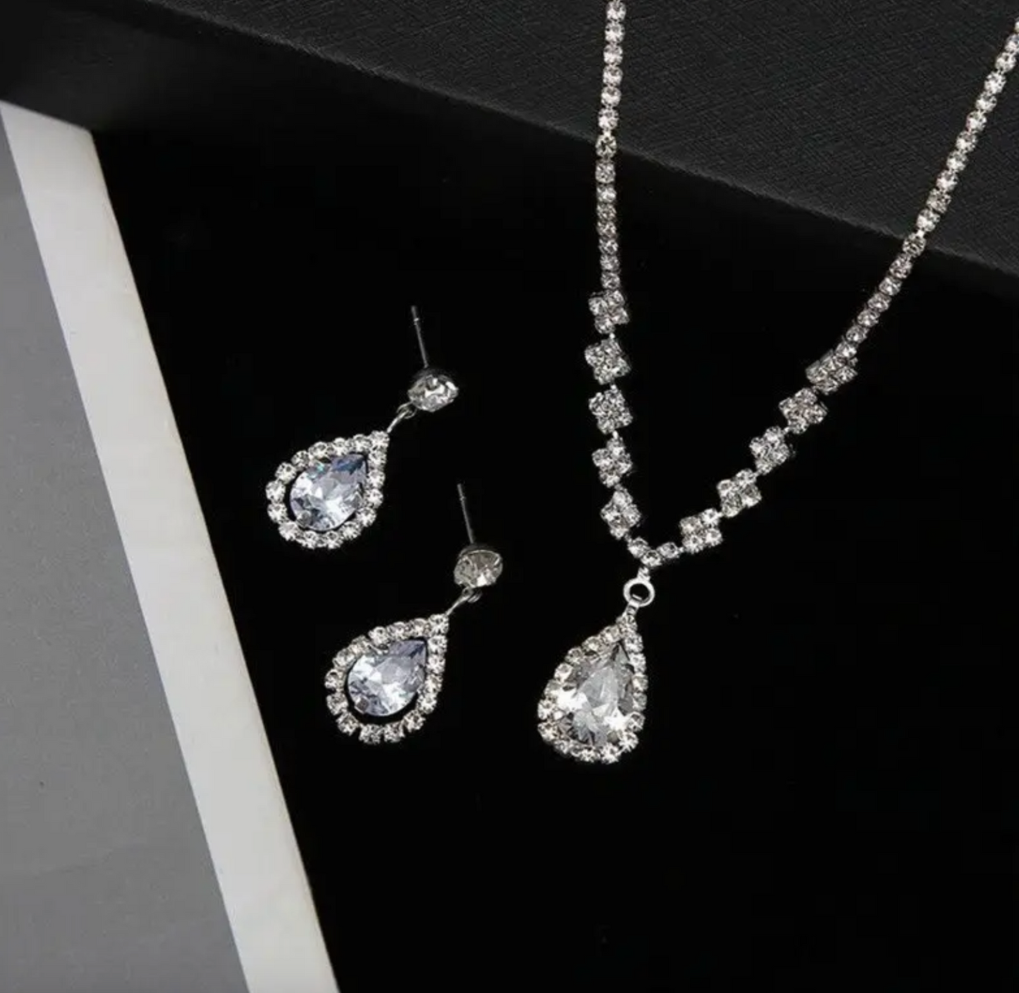 Diamond Water Drop Jewelry Set